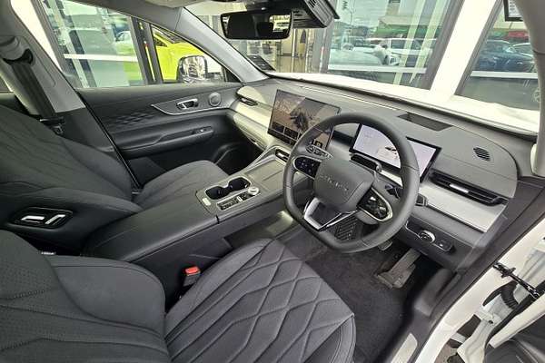 2025 Chery Tiggo 8 ULTIMATE PHEV/7AT