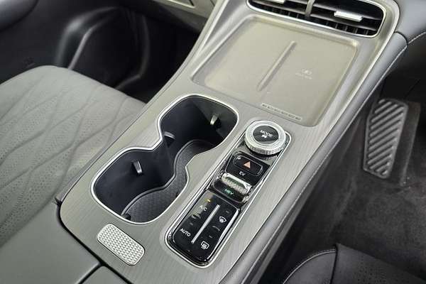 2025 Chery Tiggo 8 ULTIMATE PHEV/7AT
