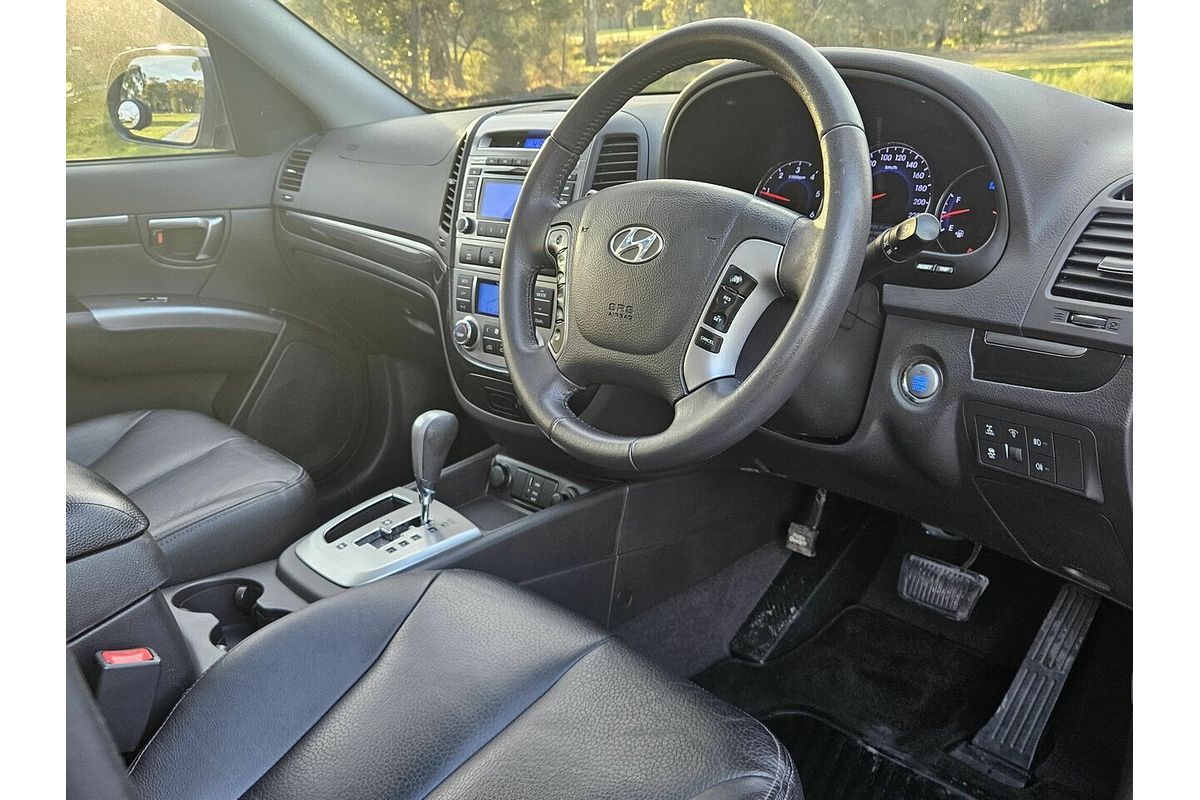 2011 Hyundai Santa Fe Highlander CM