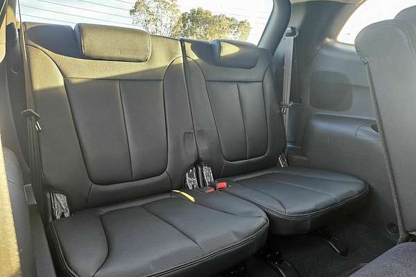 2011 Hyundai Santa Fe Highlander CM