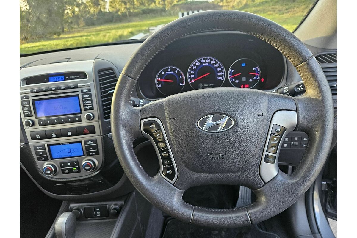 2011 Hyundai Santa Fe Highlander CM