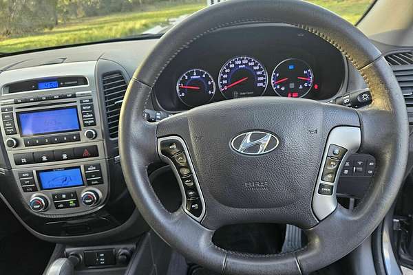 2011 Hyundai Santa Fe Highlander CM