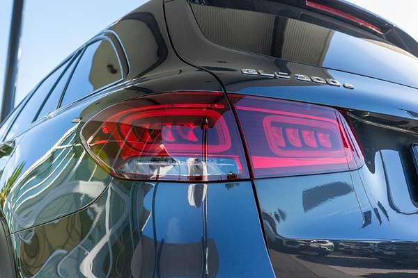 2021 Mercedes-Benz GLC-Class GLC300 e X253