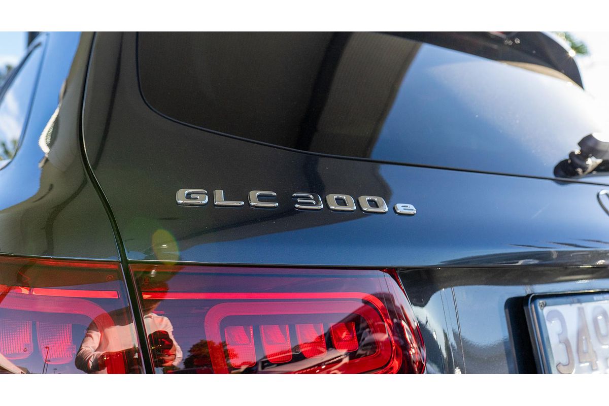 2021 Mercedes-Benz GLC-Class GLC300 e X253