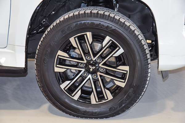 2023 Mitsubishi Pajero Sport GLS QF