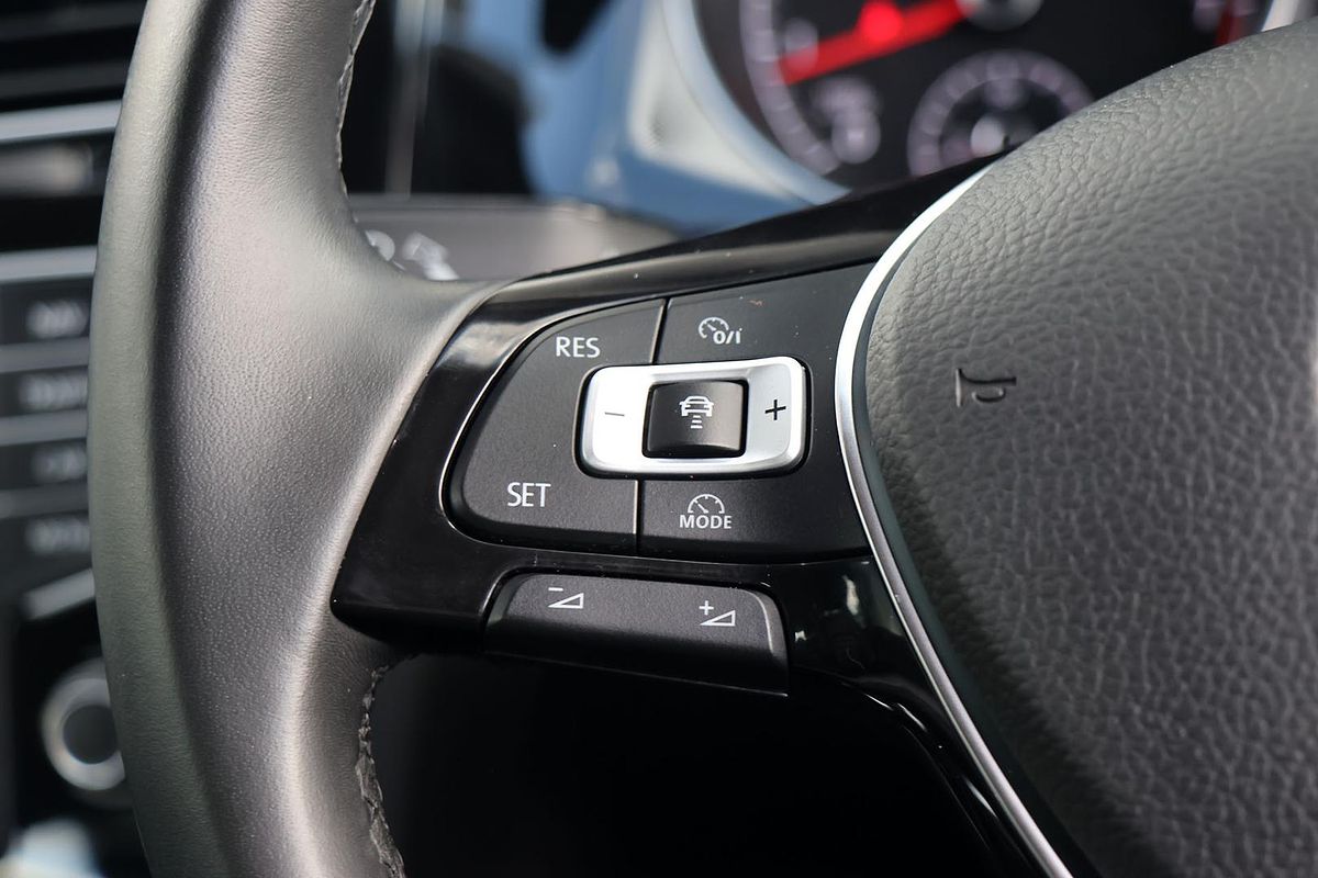 2016 Volkswagen Golf 110TSI Highline 7
