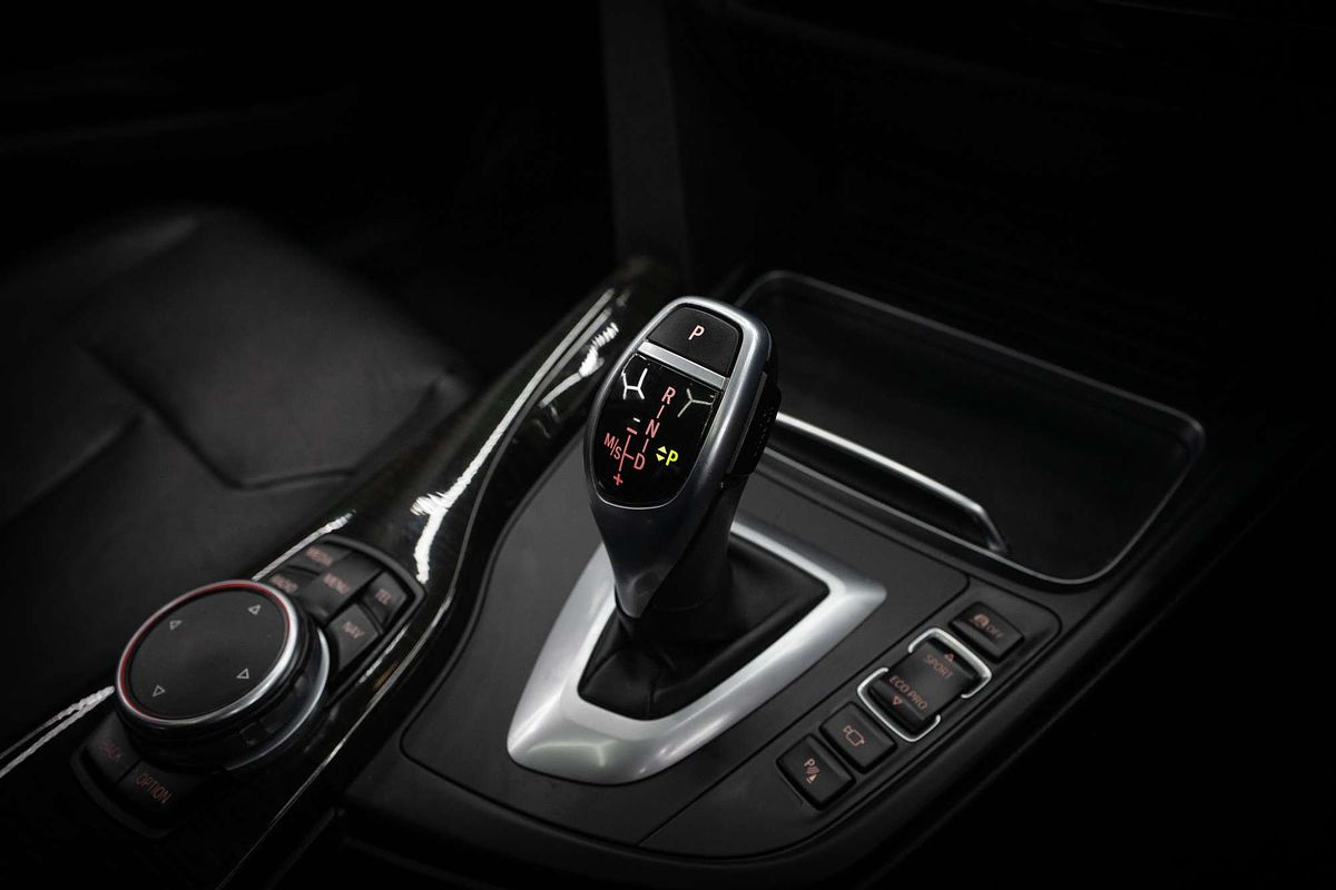 2015 BMW 3 Series 320d Sport Line F30