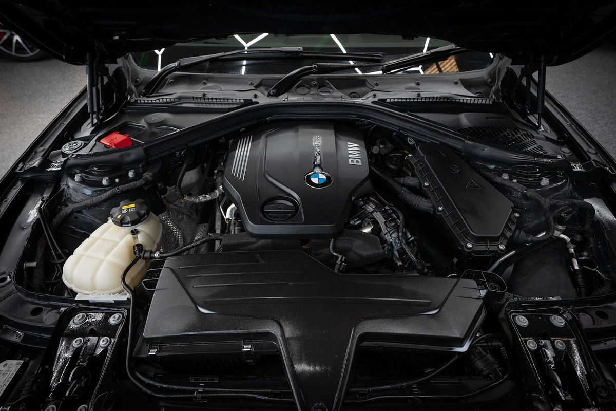 2015 BMW 3 Series 320d Sport Line F30