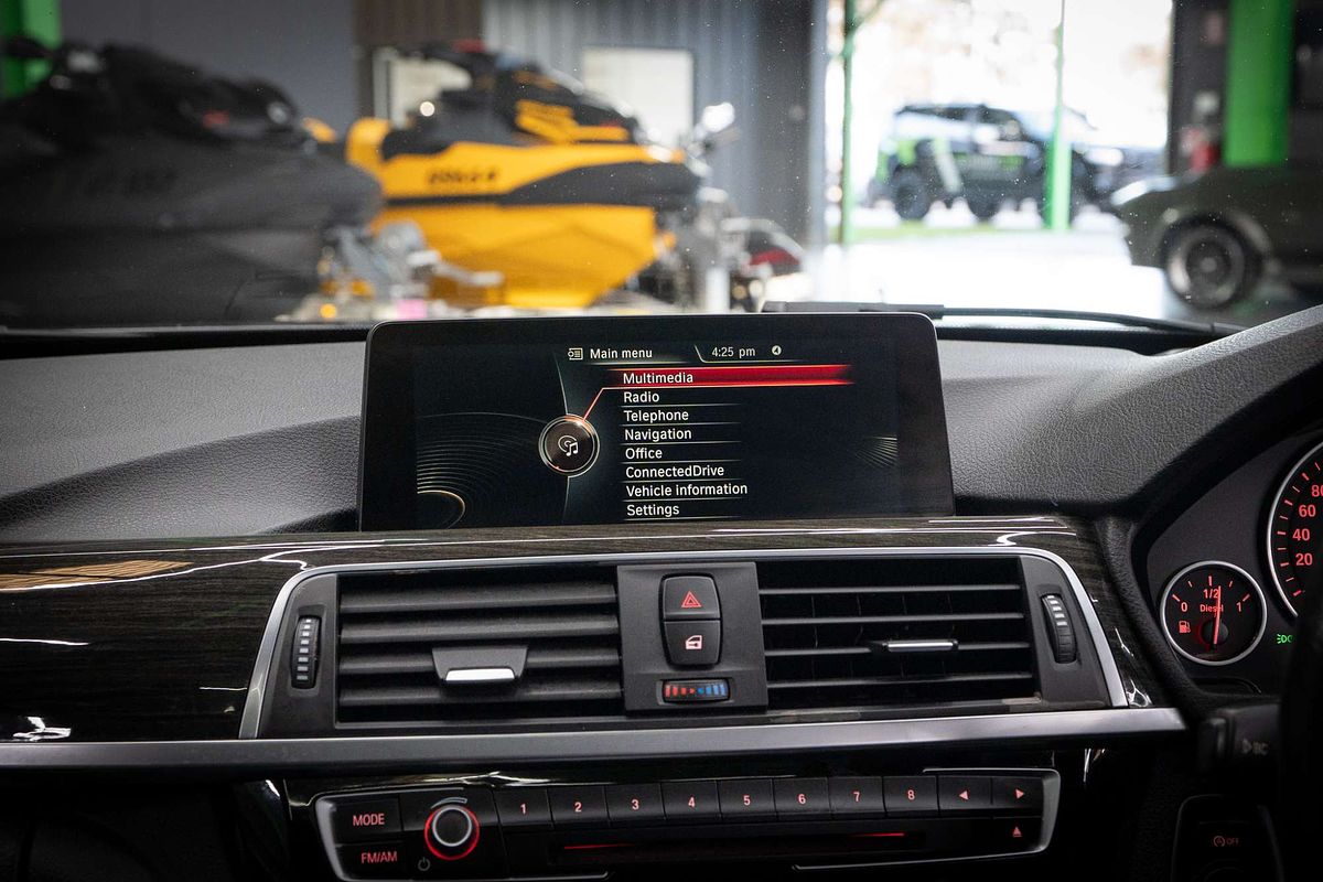 2015 BMW 3 Series 320d Sport Line F30