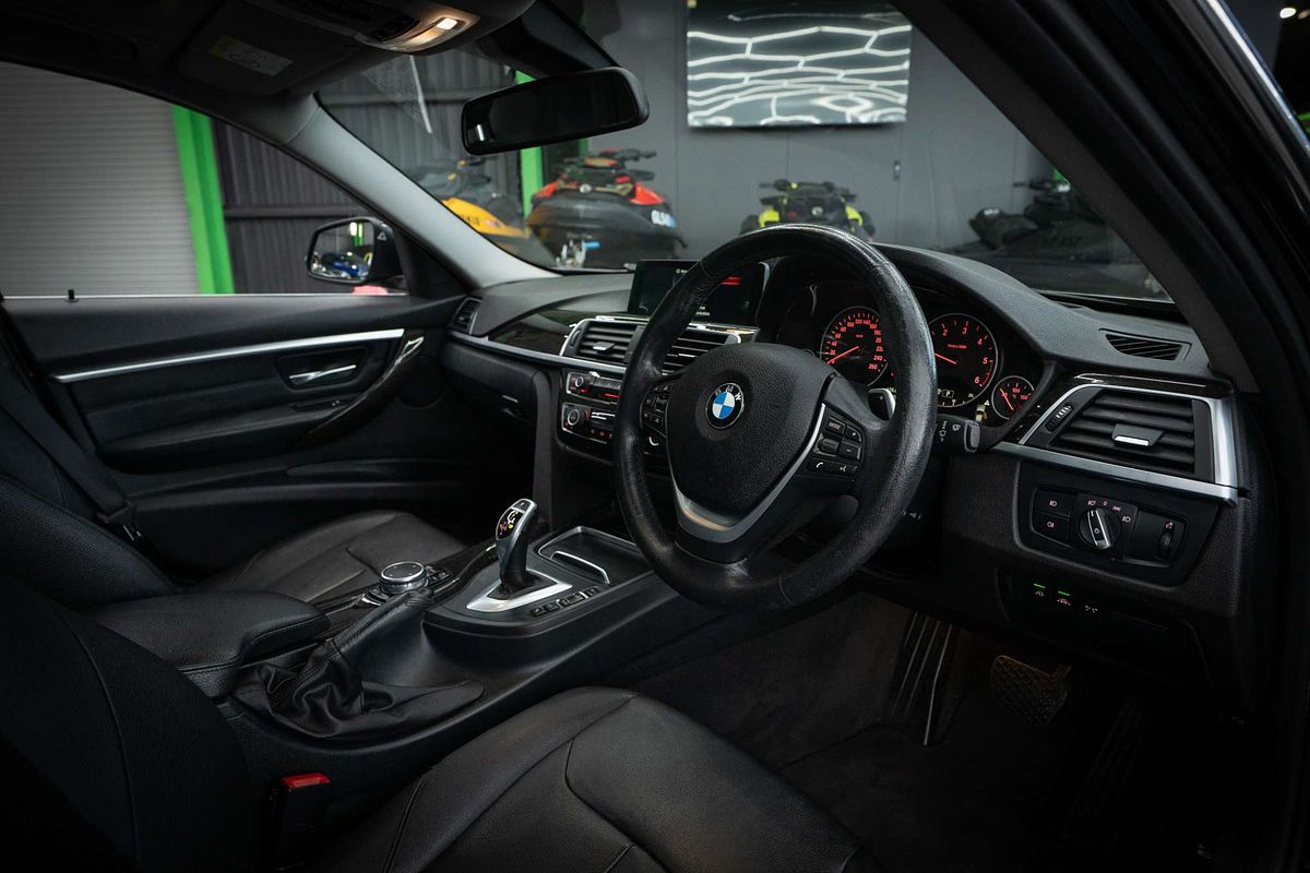 2015 BMW 3 Series 320d Sport Line F30