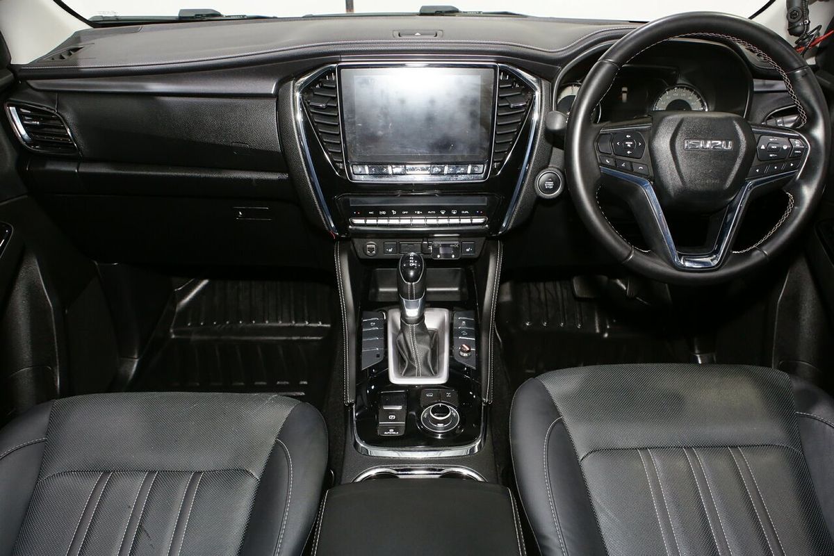 2022 Isuzu MU-X LS-T