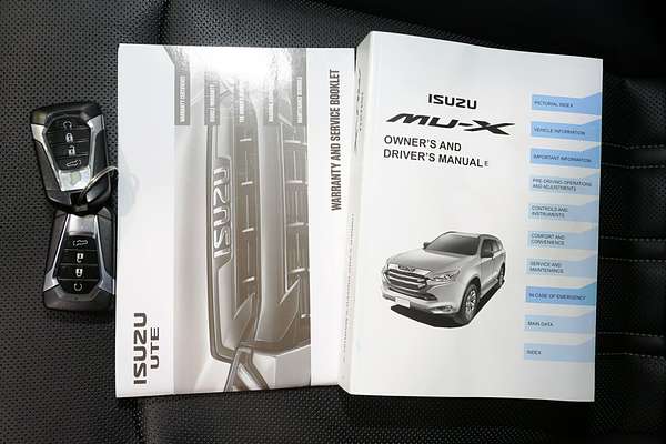 2022 Isuzu MU-X LS-T