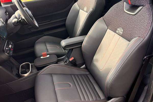 2025 MINI Cooper JCW Favoured F66