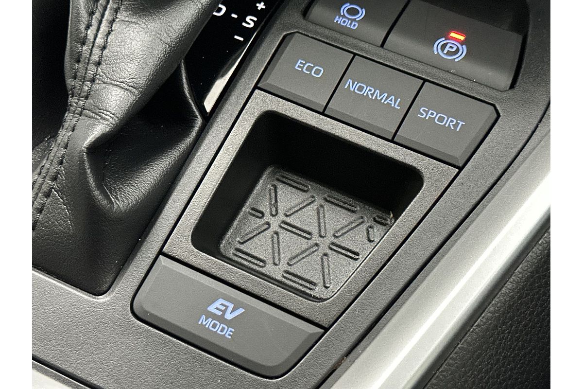2020 Toyota RAV4 GXL AXAH52R