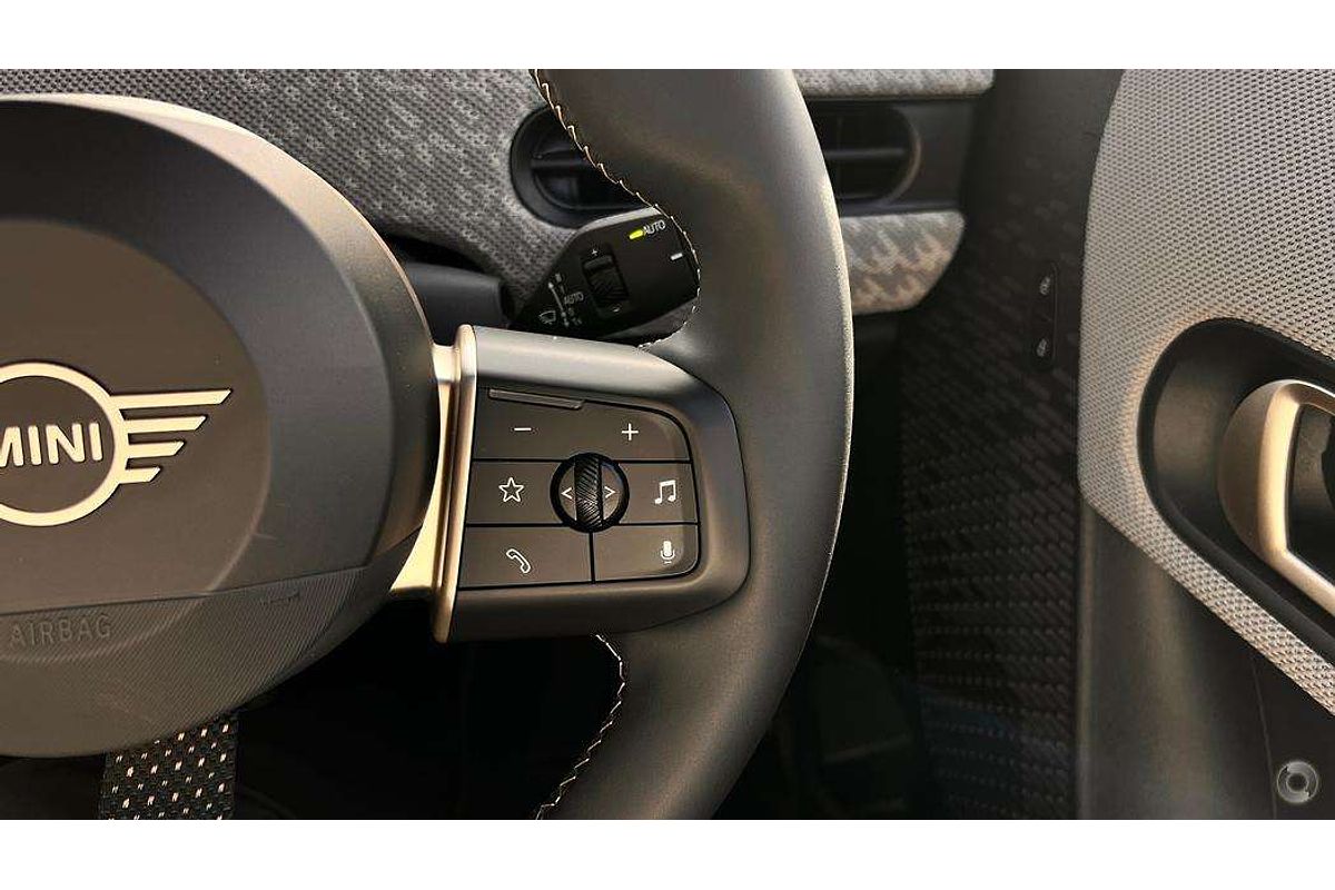 2025 MINI Cooper S Classic F66