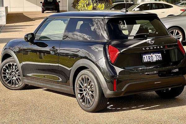2025 MINI Cooper S Classic F66
