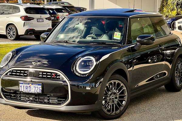 2025 MINI Cooper S Classic F66