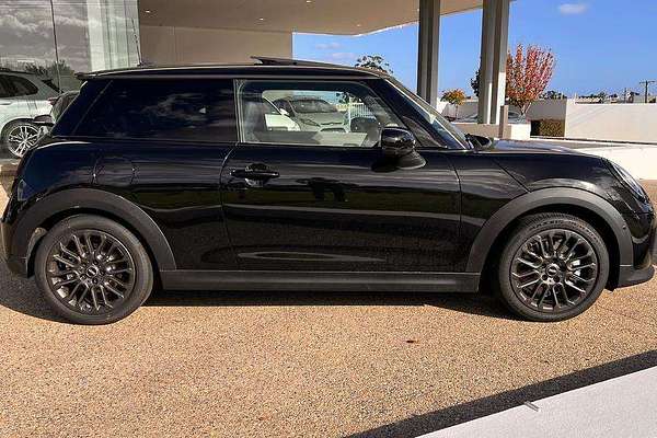 2025 MINI Cooper S Classic F66
