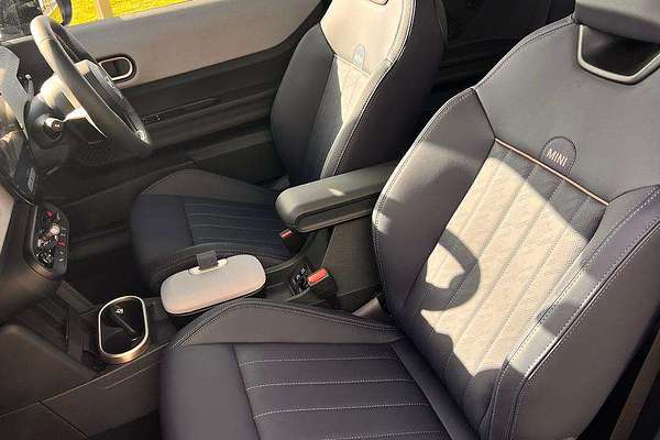 2025 MINI Cooper S Classic F66