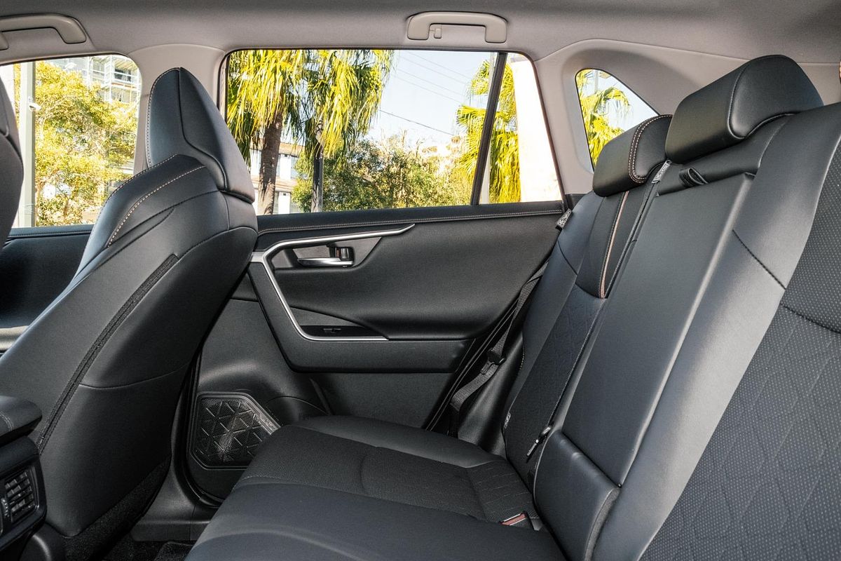 2024 Toyota RAV4 Edge AXAA54R