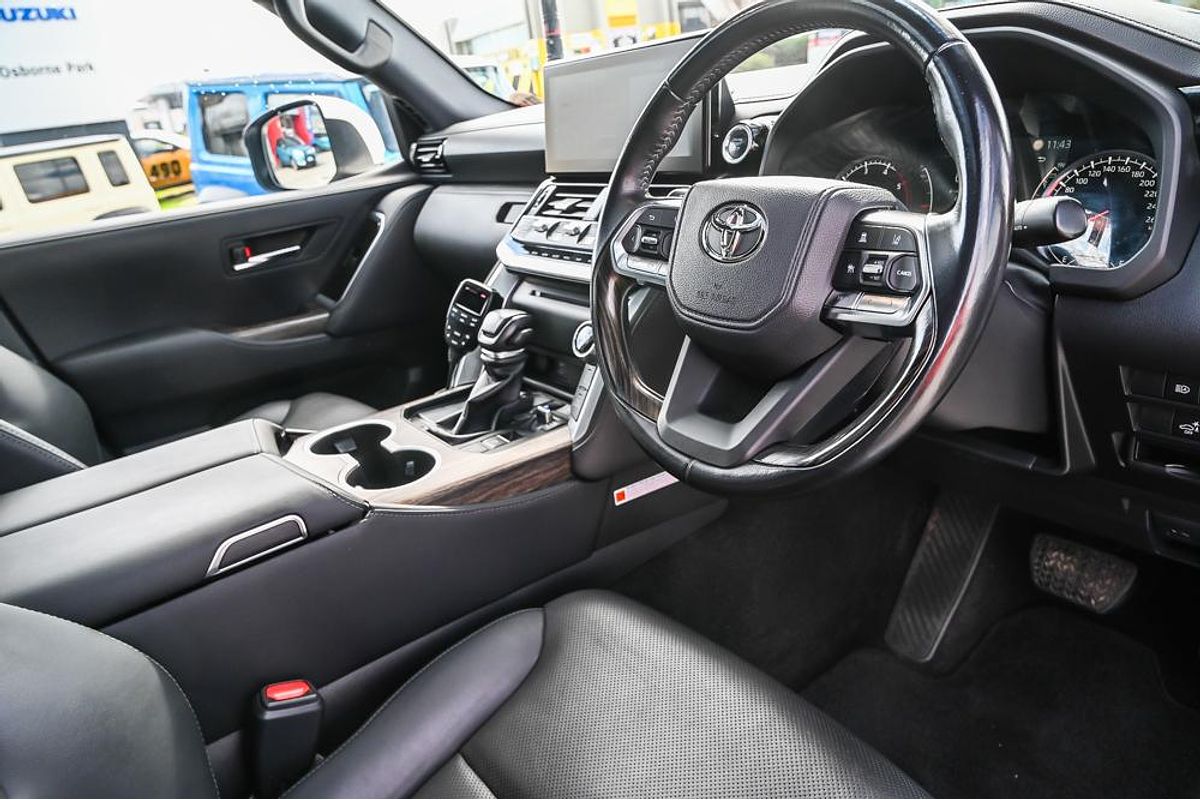 2022 Toyota Landcruiser VX FJA300R