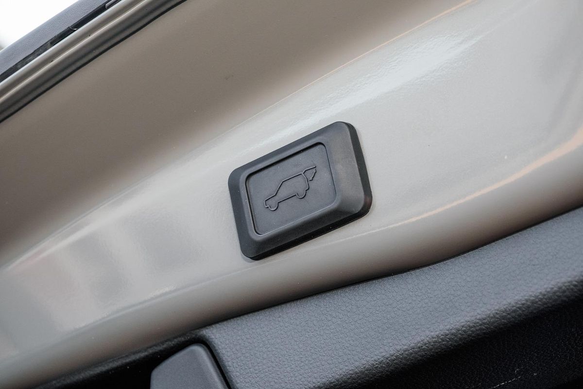 2024 Toyota RAV4 Edge AXAA54R