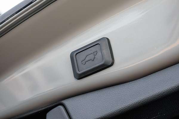 2024 Toyota RAV4 Edge AXAA54R