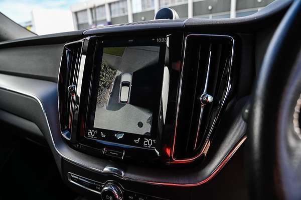 2017 Volvo XC60 T6 R-Design