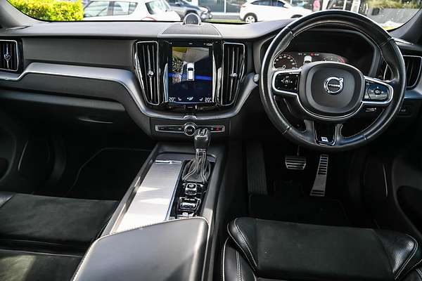 2017 Volvo XC60 T6 R-Design