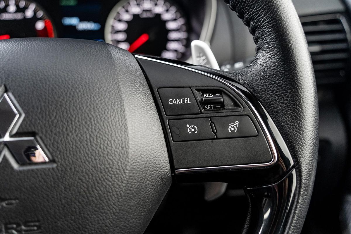2024 Mitsubishi Eclipse Cross LS YB