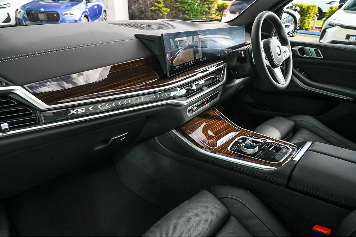 2025 BMW X5 xDrive30d M Sport G05 LCI