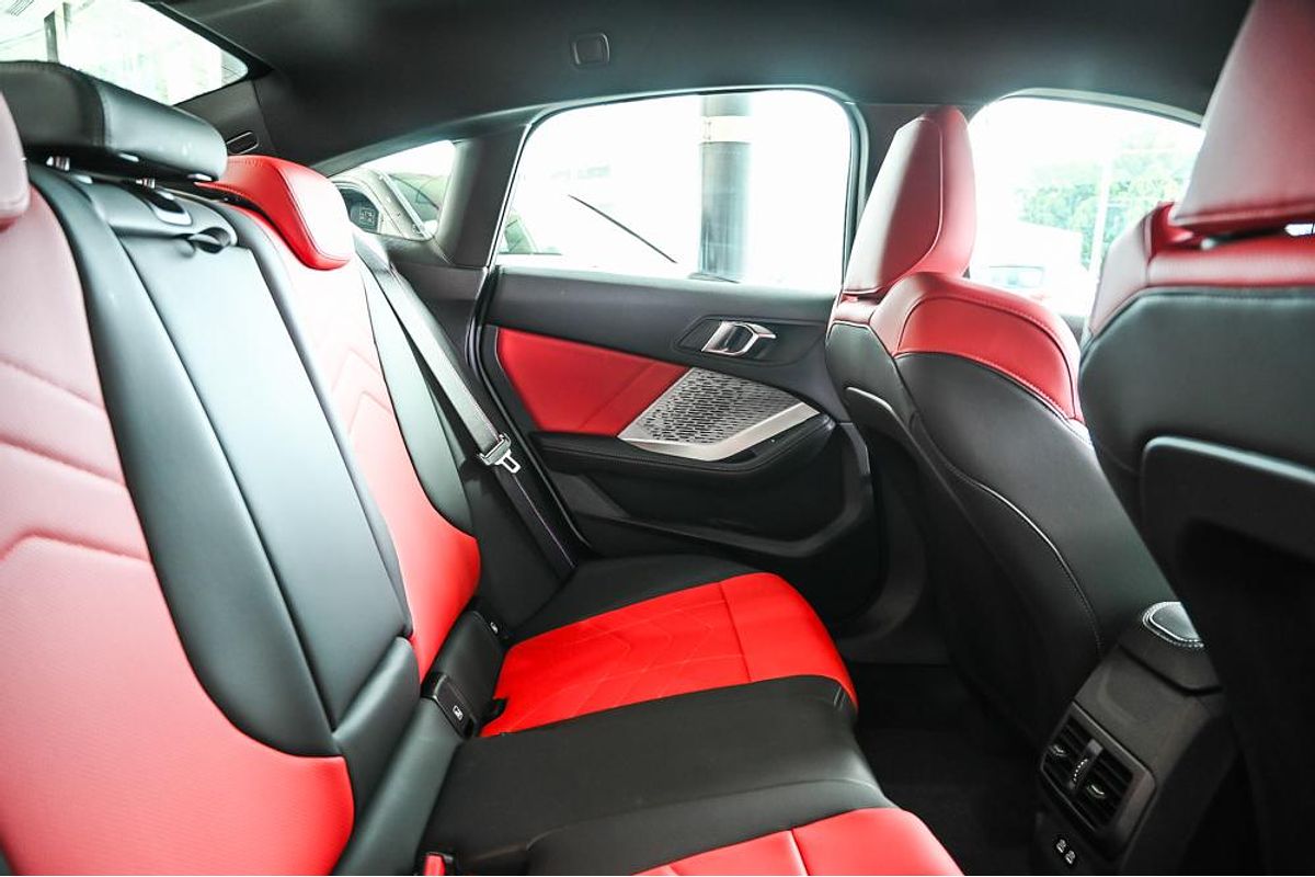 2025 BMW 2 Series 220 M Sport F74