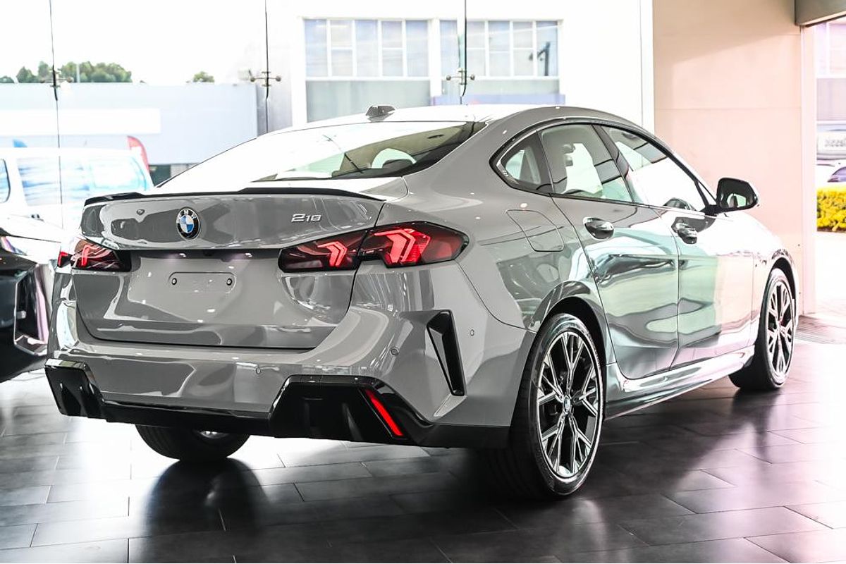 2025 BMW 2 Series 220 M Sport F74