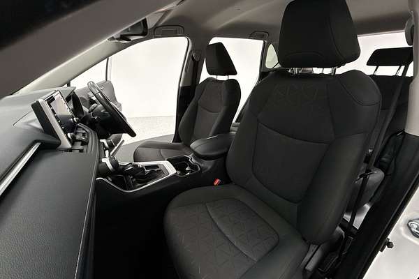 2021 Toyota RAV4 GXL MXAA52R