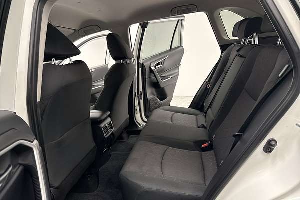 2021 Toyota RAV4 GXL MXAA52R