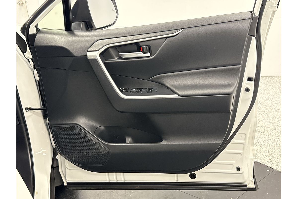 2021 Toyota RAV4 GXL MXAA52R