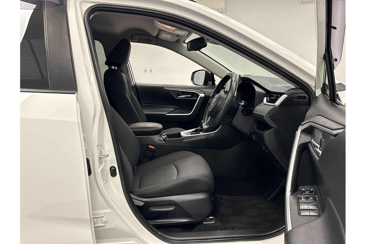 2021 Toyota RAV4 GXL MXAA52R