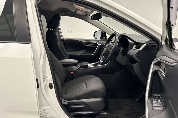 2021 Toyota RAV4 GXL MXAA52R