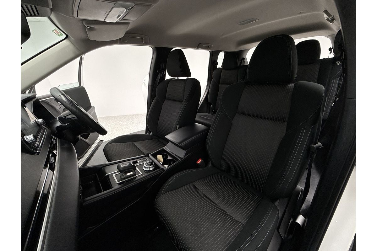 2022 Mitsubishi Outlander ES ZM