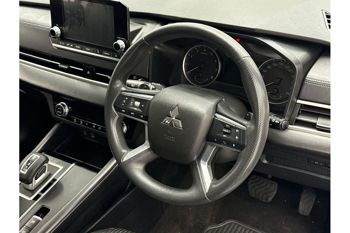 2022 Mitsubishi Outlander ES ZM