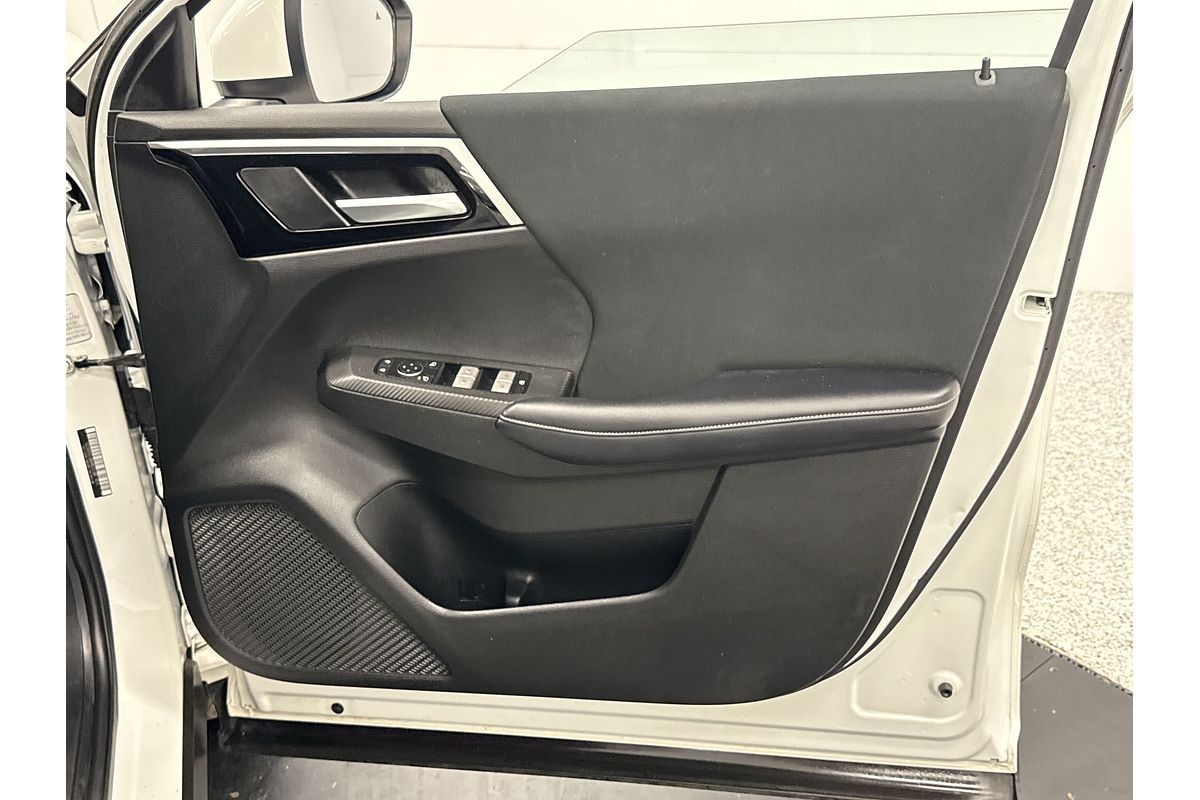 2022 Mitsubishi Outlander ES ZM