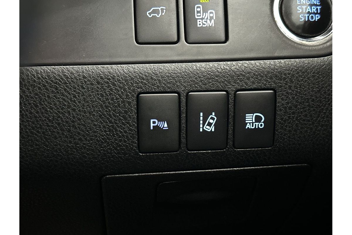 2016 Toyota Kluger Grande GSU50R