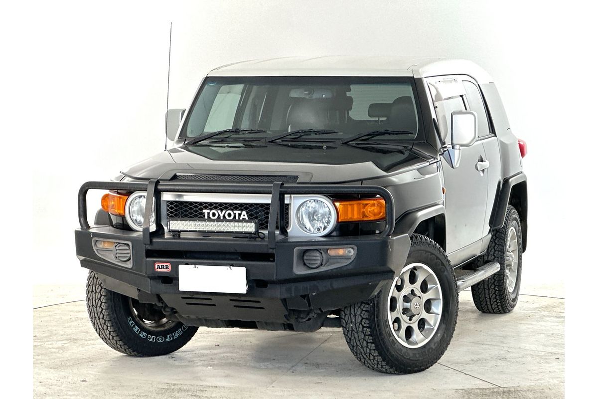 2013 Toyota FJ Cruiser GSJ15R