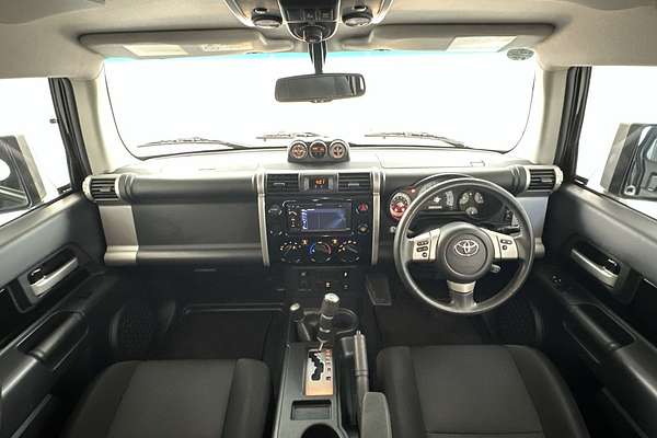 2013 Toyota FJ Cruiser GSJ15R