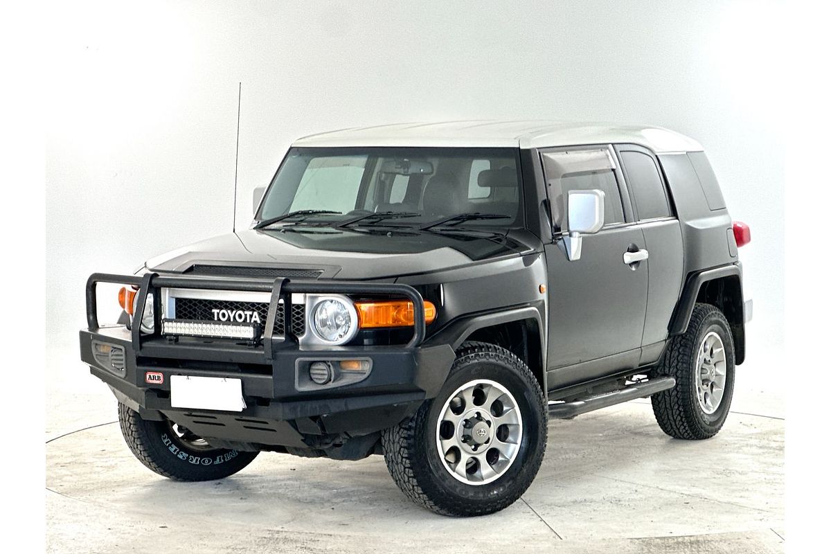 2013 Toyota FJ Cruiser GSJ15R