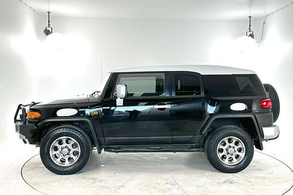 2013 Toyota FJ Cruiser GSJ15R