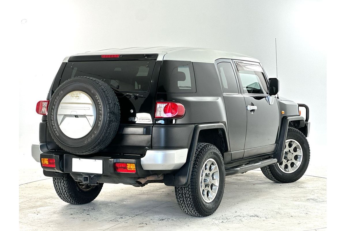 2013 Toyota FJ Cruiser GSJ15R