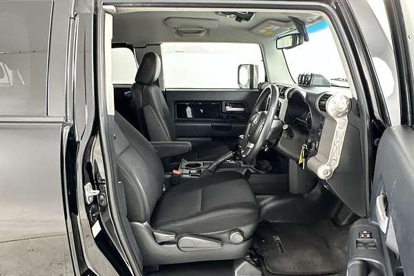 2013 Toyota FJ Cruiser GSJ15R