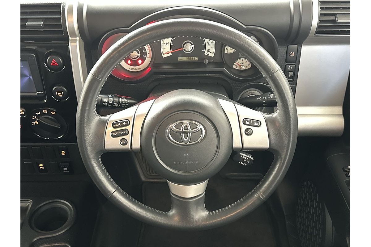 2013 Toyota FJ Cruiser GSJ15R