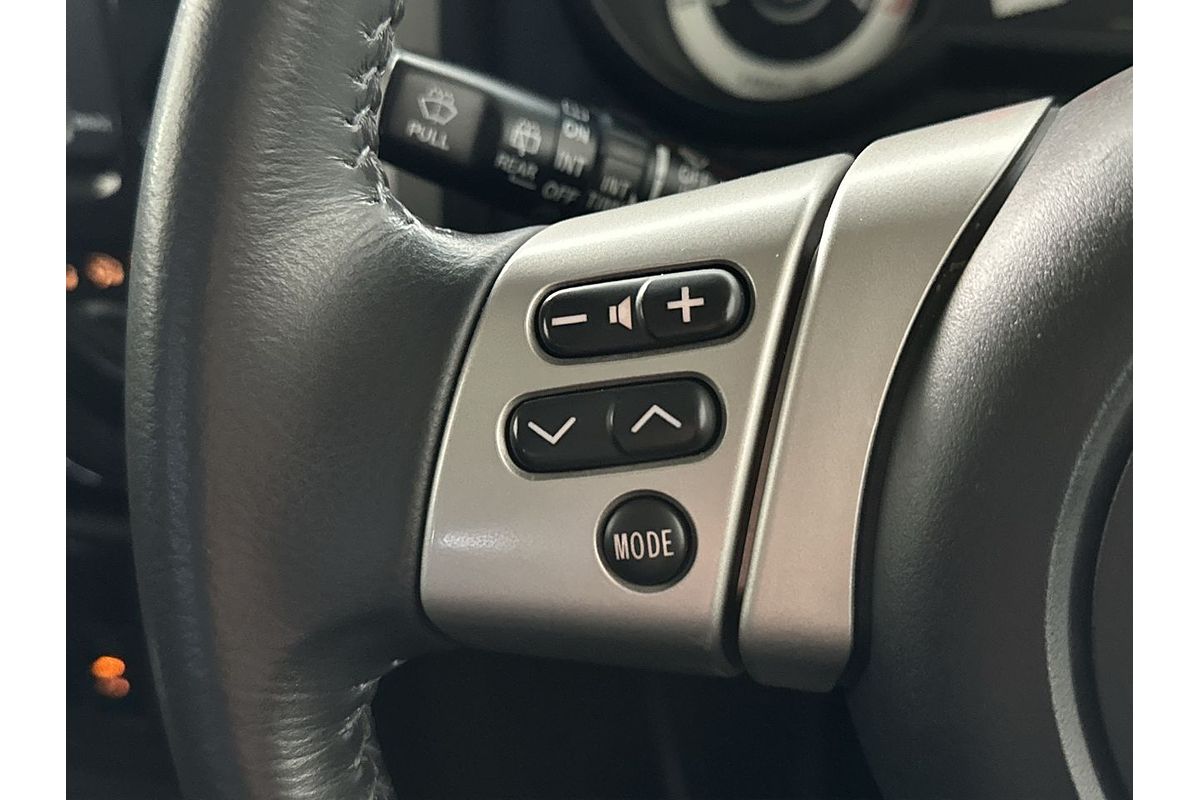 2013 Toyota FJ Cruiser GSJ15R